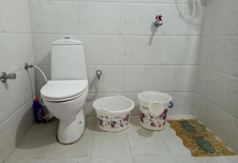 Hotel Yours Home Stay 5