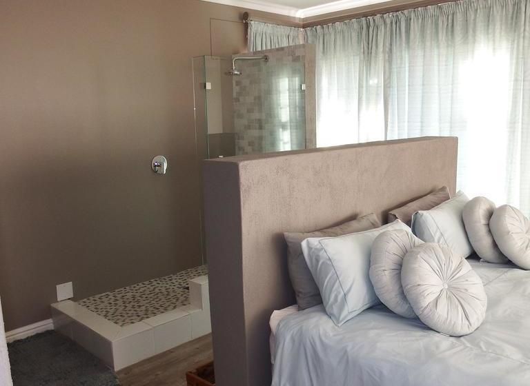 Nine On Uys Street B & B 3