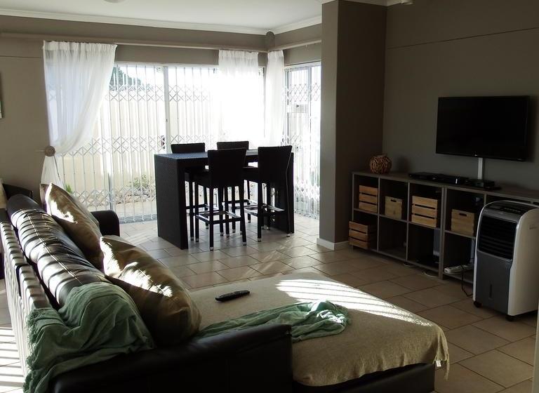 Nine On Uys Street B & B 9