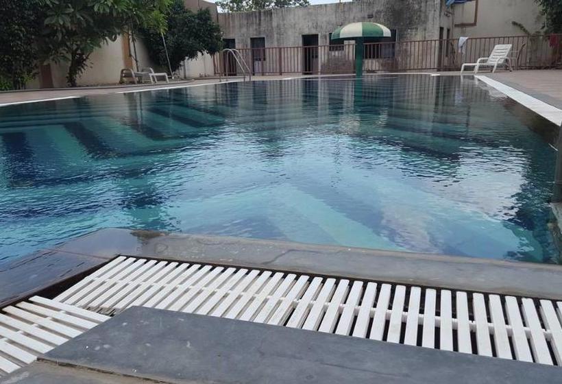 Hotel Royal Garden 10