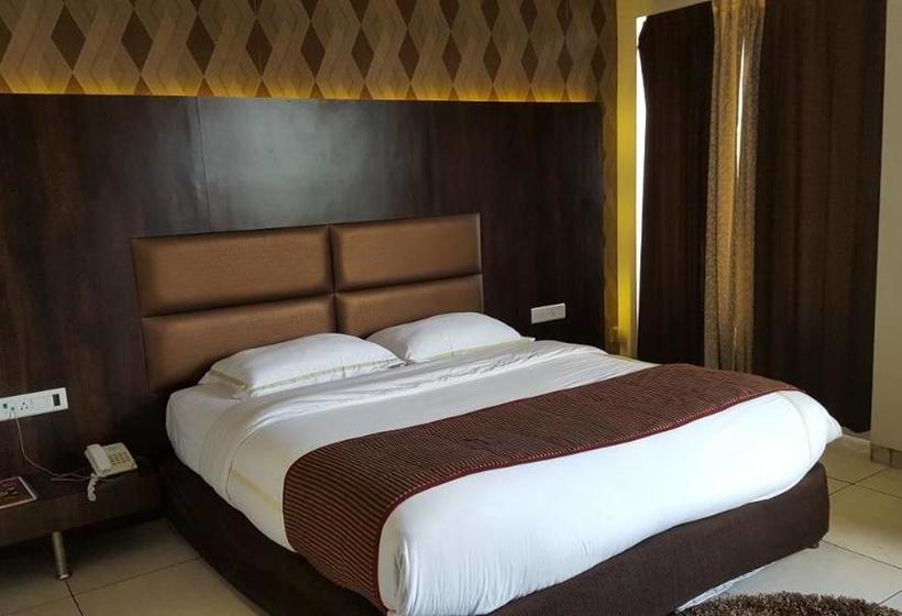 Hotel Royal Garden 14