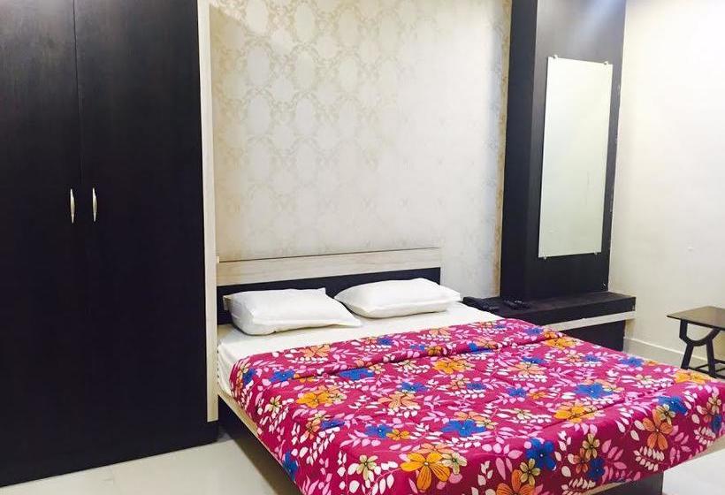 Hotel Mayur Palace 1