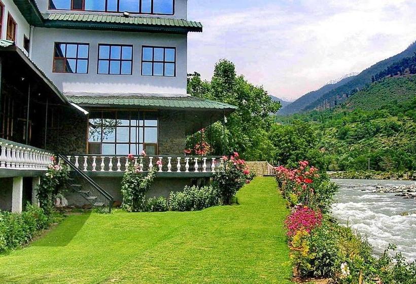 Fresh Water Resort 6