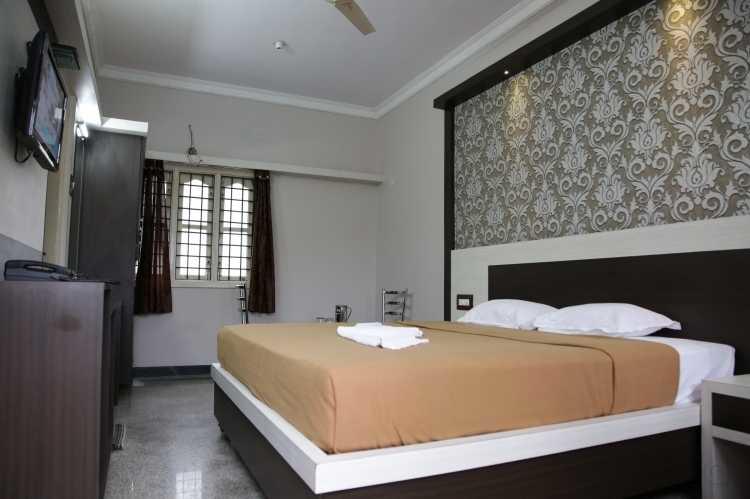 Hotel Shreevara Residency 17