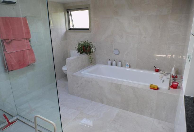 Bed and Breakfast For Puffed Pedallers 6