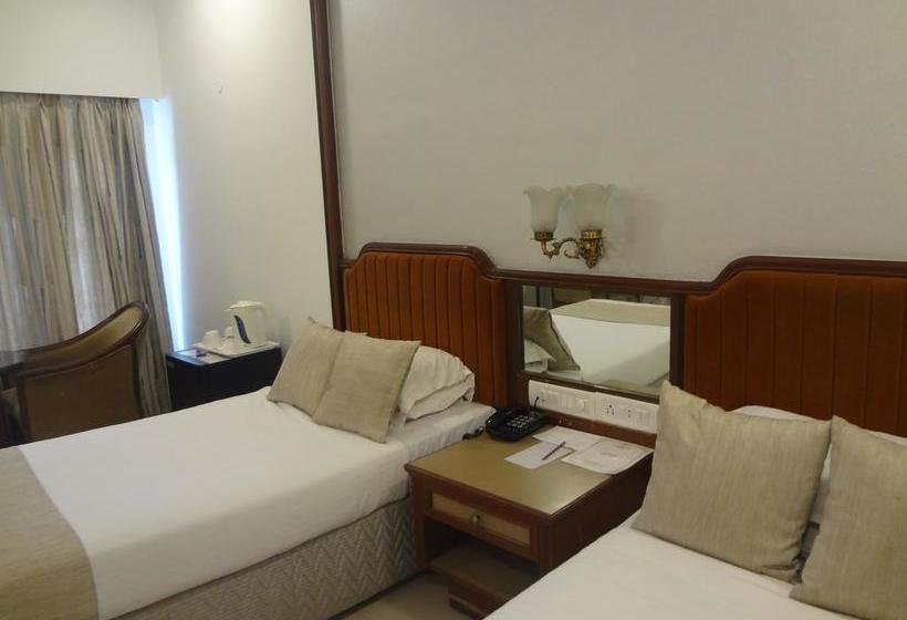 Hotel Kohinoor Park 15