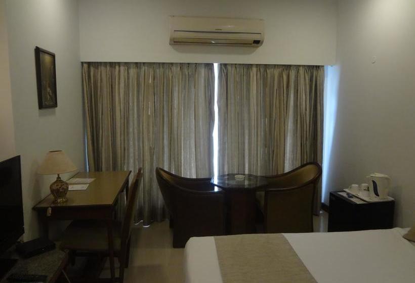 Hotel Kohinoor Park 6