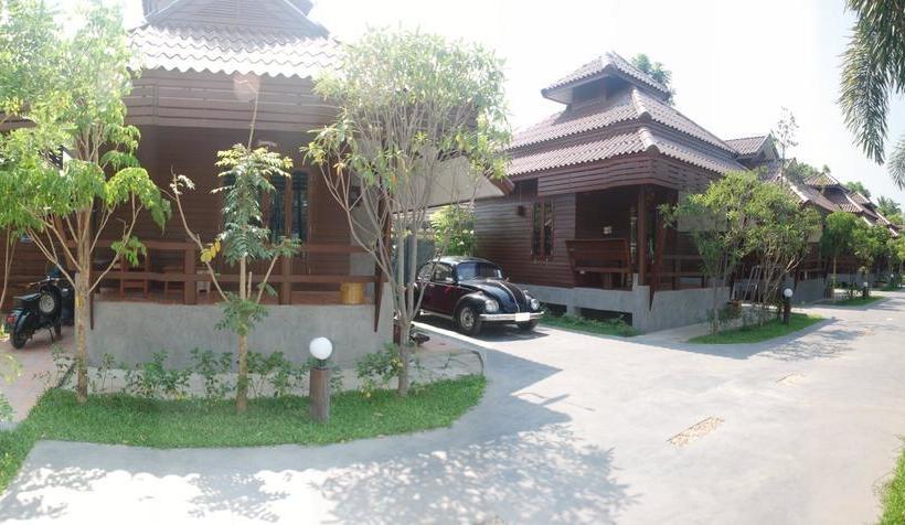 Hotel Ruenpurksa Resort 7