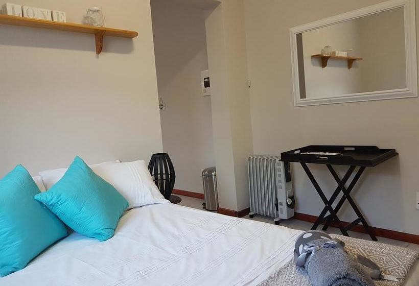 Bed and Breakfast Browne Palms East London