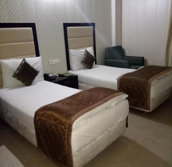 Hotel Ek Noor Residency 10