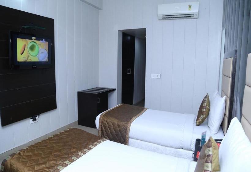 Hotel Ek Noor Residency 5