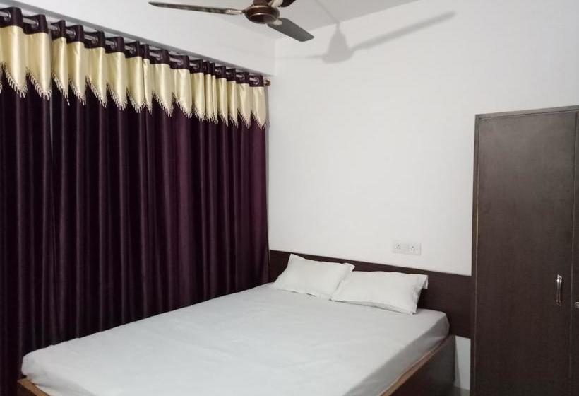 Hotel Sitara Green 8