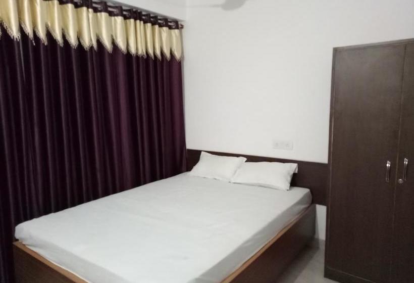 Hotel Sitara Green 9