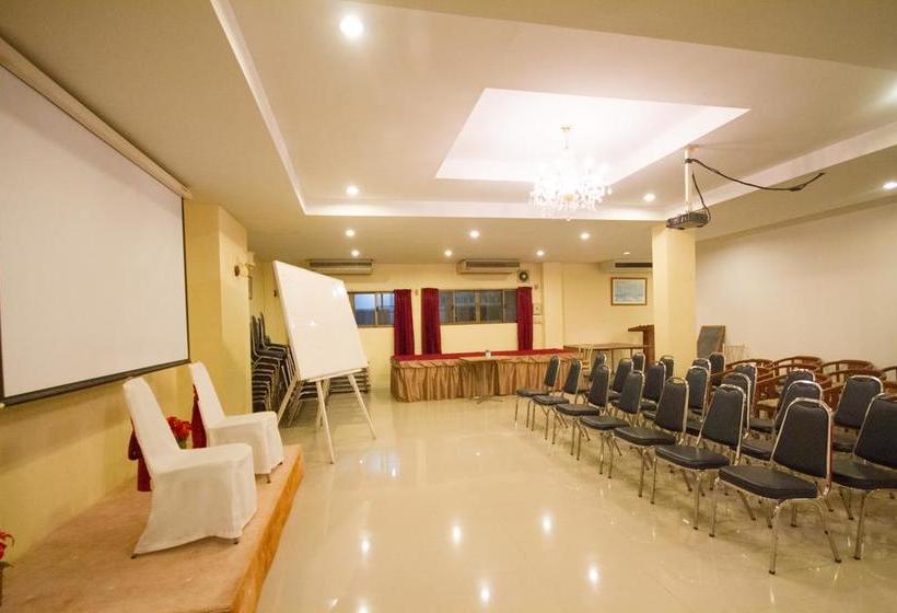 Hotel Phubesth Inter 14