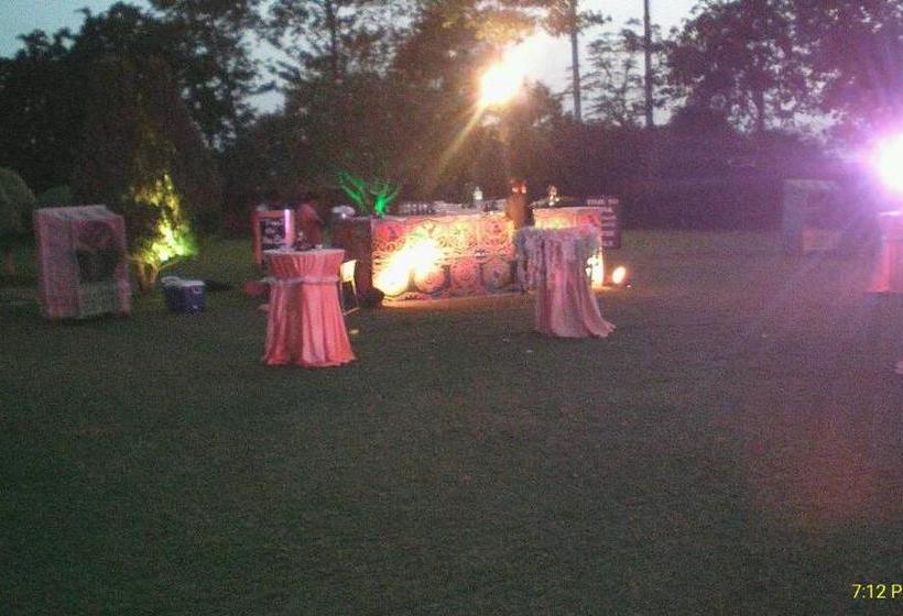 Kingfishers Aravali Resort 8