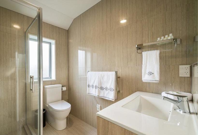 Golden Star Motel 11