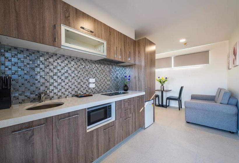 Golden Star Motel 14