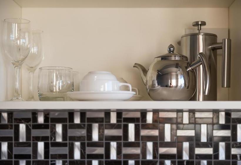 Golden Star Motel 17