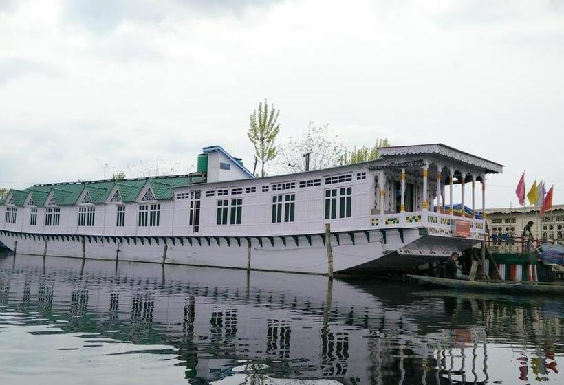 Hostel Shiraz Deluxe 1