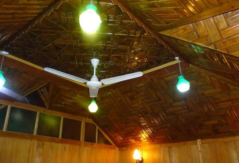 Hostel Shiraz Deluxe 11