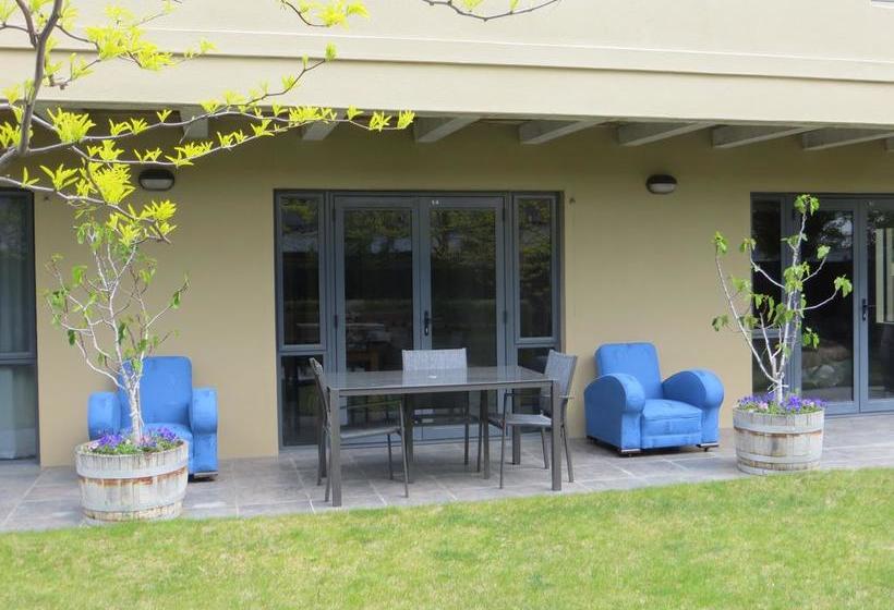 Silverlights B & B 1