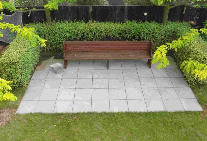 Silverlights B & B 10