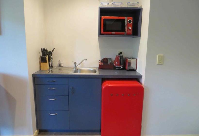 Silverlights B & B 13