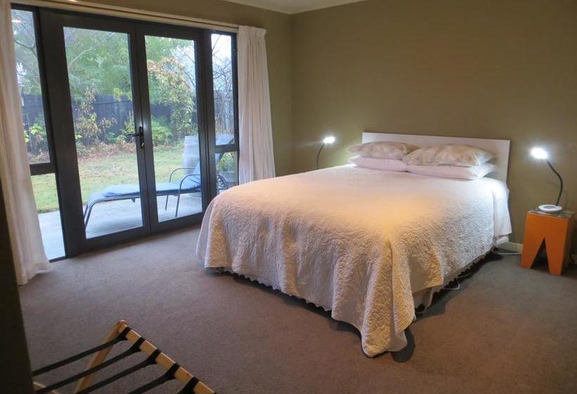 Silverlights B & B 2