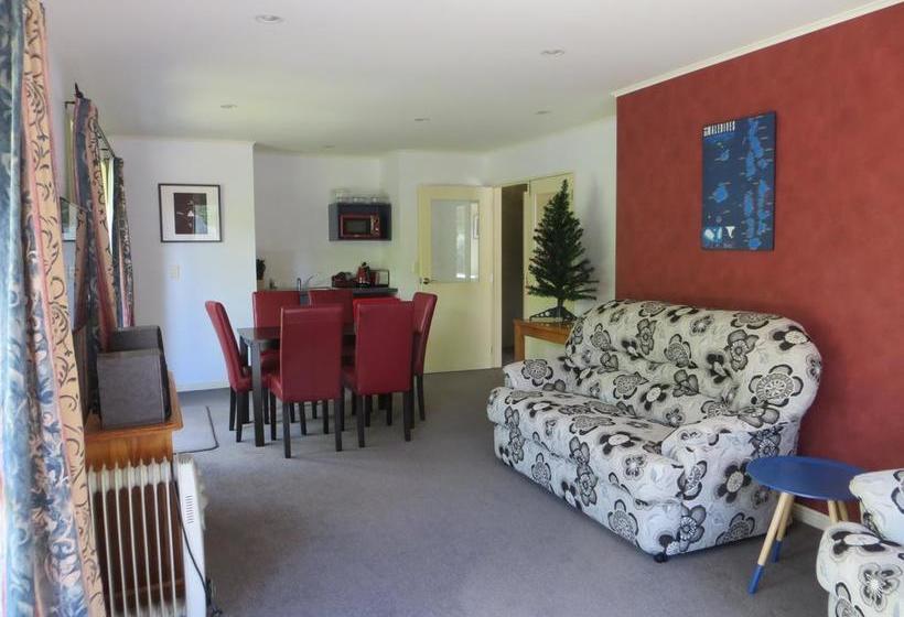 Silverlights B & B 4