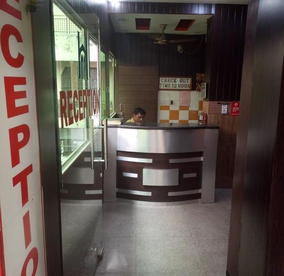 Hotel Milan Palace 10