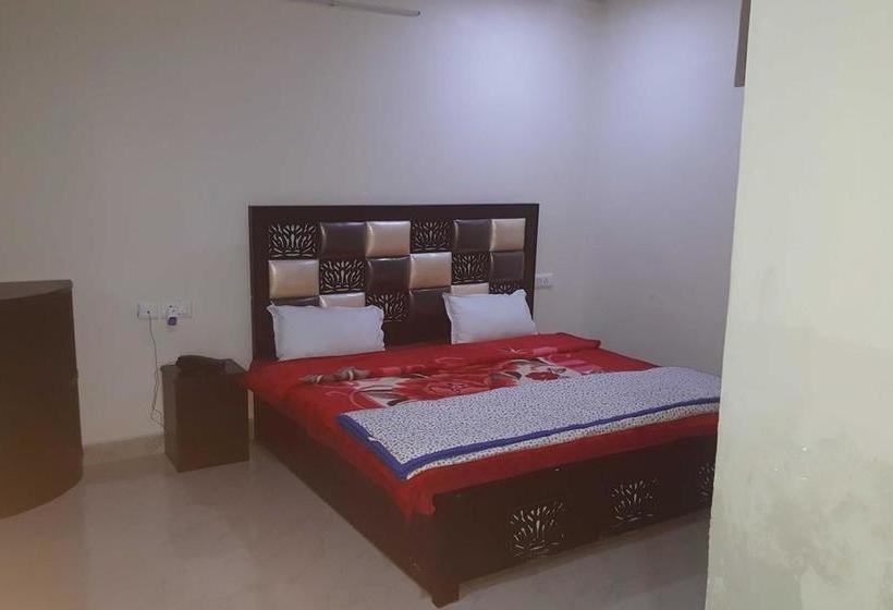 Hotel 7 Mile Stone 3