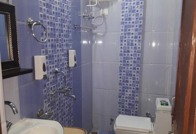 Hotel 7 Mile Stone 4