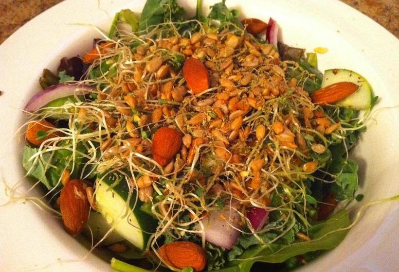 Hotel Holiday Hill 18