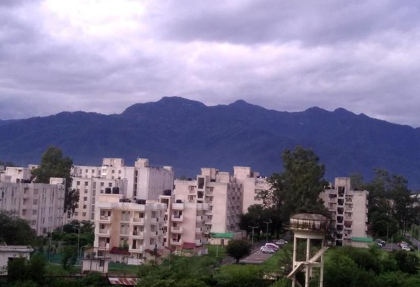 Hotel Holiday Hill 20