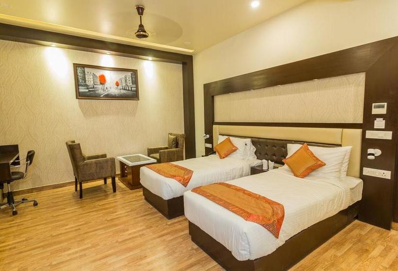 Hotel Lavanya Towar 9