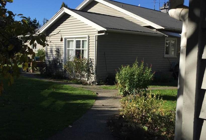 Bed and Breakfast Walnut Tree Cottage 2