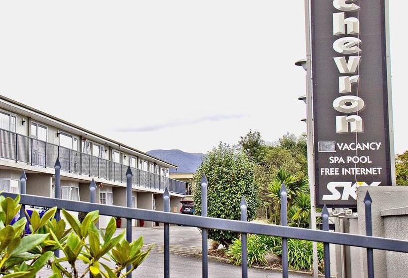 Chevron Motel