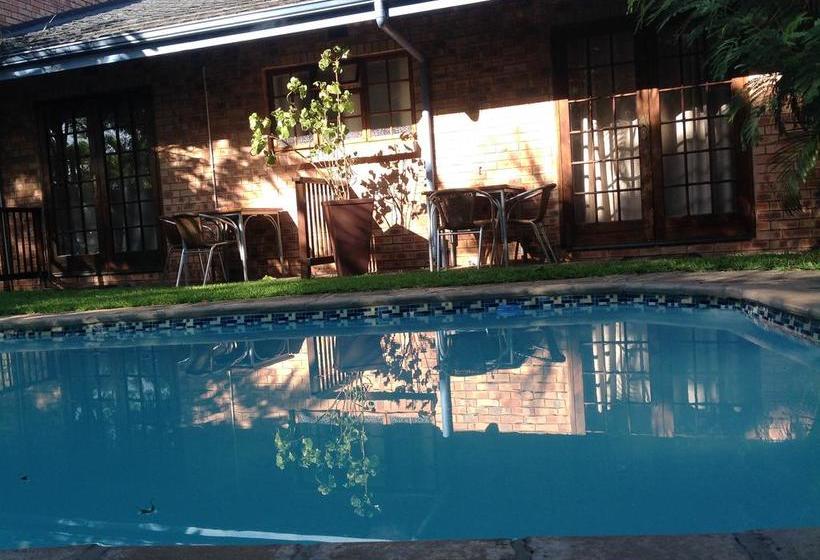 Bed and Breakfast Rhino Coast Guest House 1