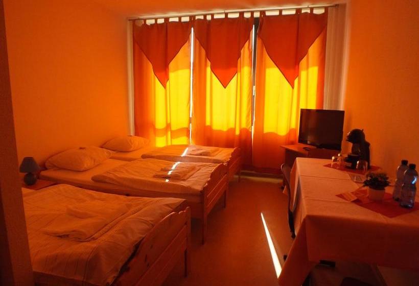 Hotel Gastehaus Hassloch/pfalz 19