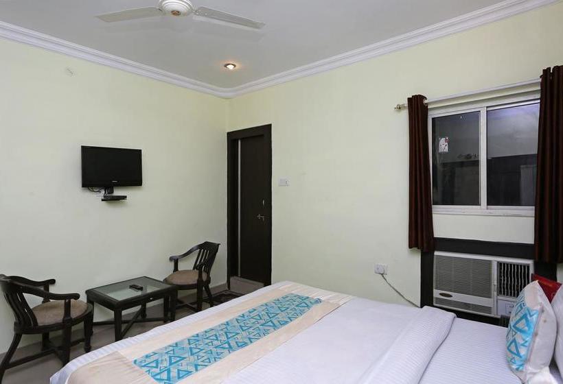 Hotel Oyo Rooms Near Ranipur More 18