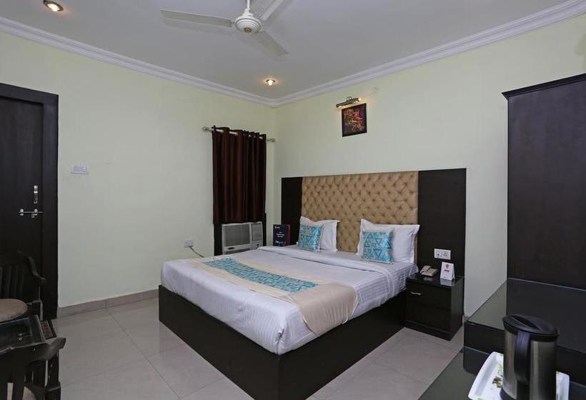 Hotel Oyo Rooms Near Ranipur More 20