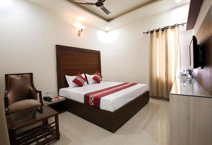 Hotel Oyo Rooms Near New Bus Stand Mohali Balongi 11