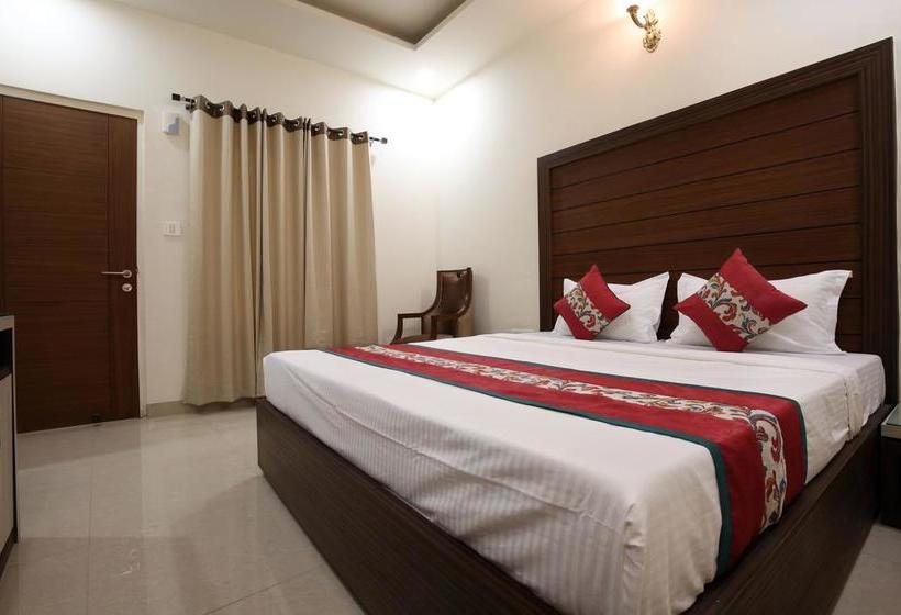 Hotel Oyo Rooms Near New Bus Stand Mohali Balongi 18
