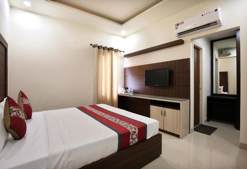 Hotel Oyo Rooms Near New Bus Stand Mohali Balongi 5