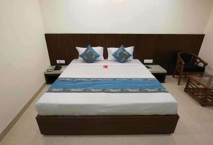 Hotel Oyo Rooms Near New Bus Stand Mohali Balongi 6