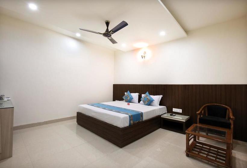 Hotel Oyo Rooms Near New Bus Stand Mohali Balongi 8