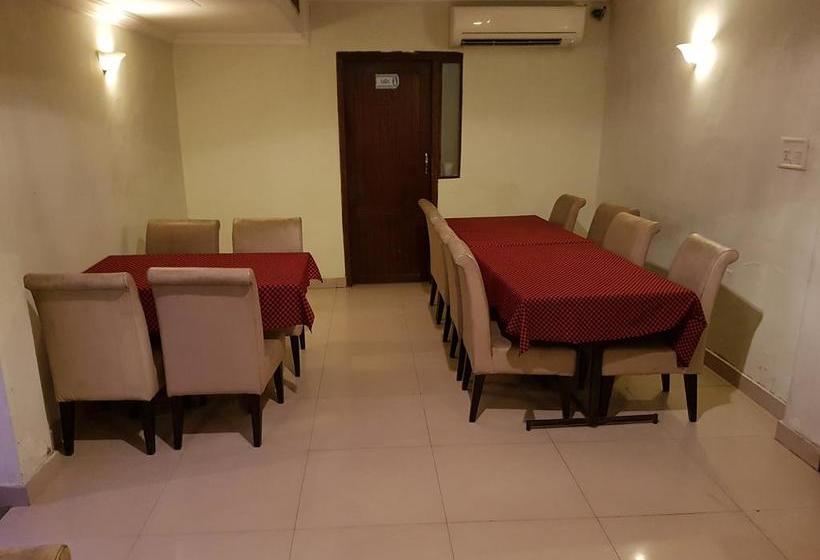 Hotel Pallava Rajadhani 8