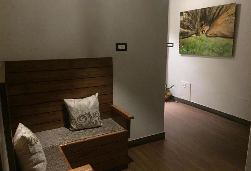 Hotel Oyo Premium The Bodhi Tree Bnb 11