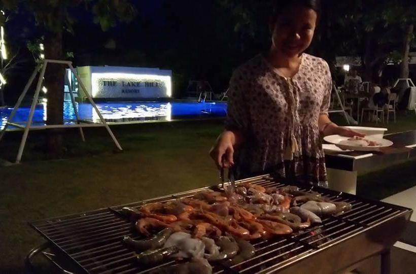 The Lake Hill Resort 10