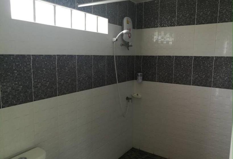 The Lake Hill Resort 12